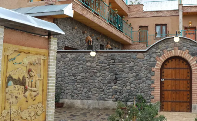 اقامتگاه بومگردی گلجان (بنفشه) زنجان اقامتگاه بومگردی گلجان (بنفشه) زنجان