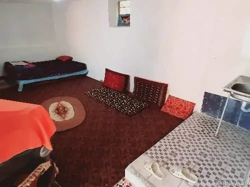 سوییت برم خوشمکان سپیدان سوییت برم خوشمکان سپیدان