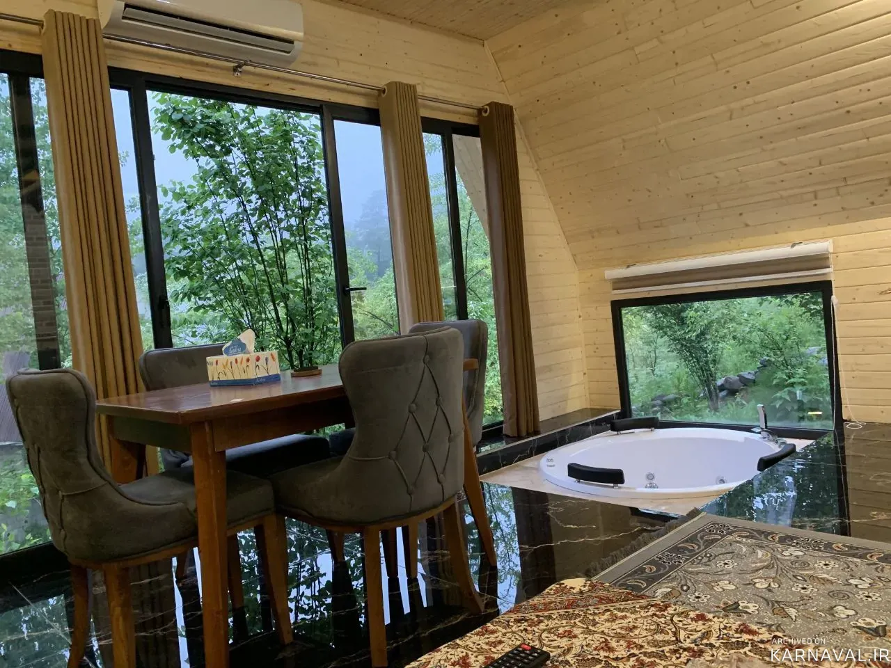 کلبه سوئیسی مرس با جکوزی لفور