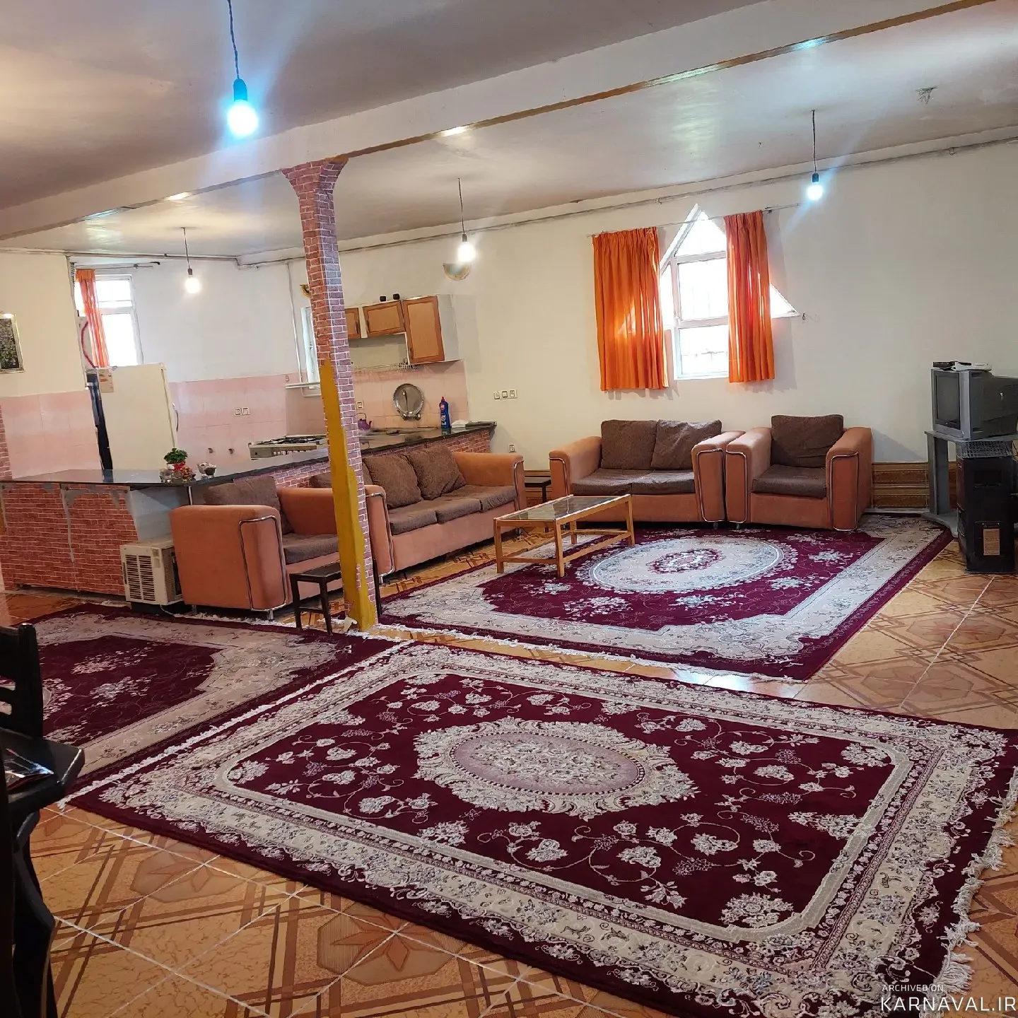 اقامتگاه بوم‌گردی باغ گلچهران(واحد تابستان) بروجرد