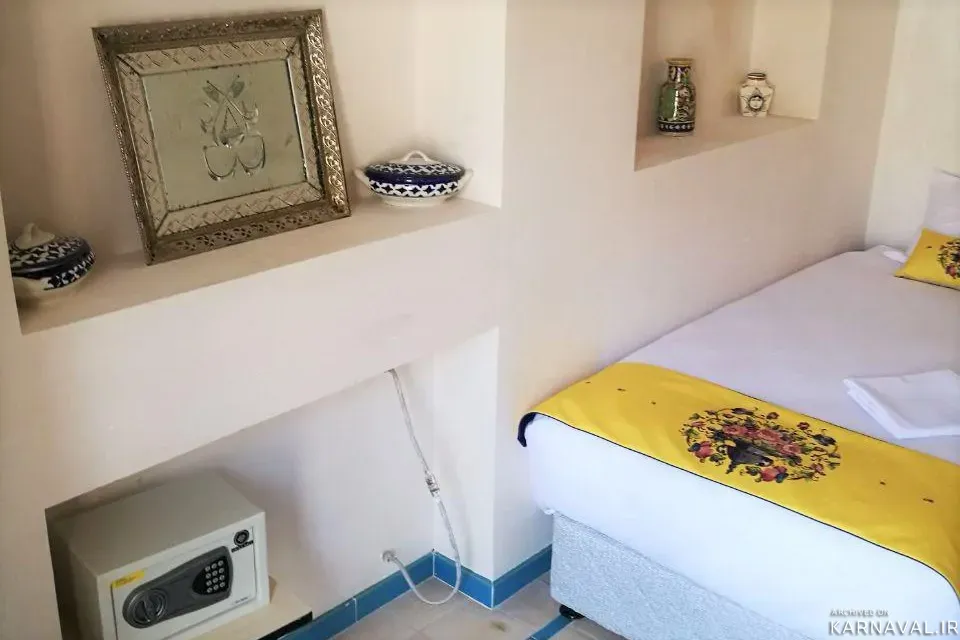 هتل سنتی کاشانه روشن (چهار نفره شاهنشین) کاشان هتل سنتی کاشانه روشن (چهار نفره شاهنشین) کاشان