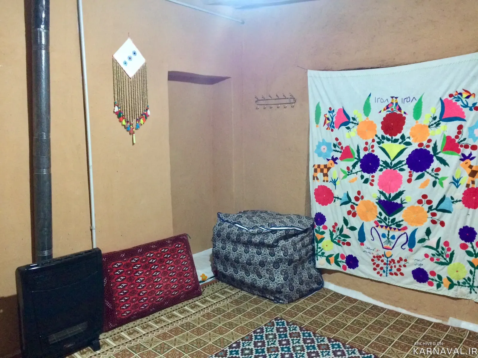 اقامتگاه بومگردی یادگار مجن(اتاق گل سرخ) شاهرود اقامتگاه بومگردی یادگار مجن(اتاق گل سرخ) شاهرود