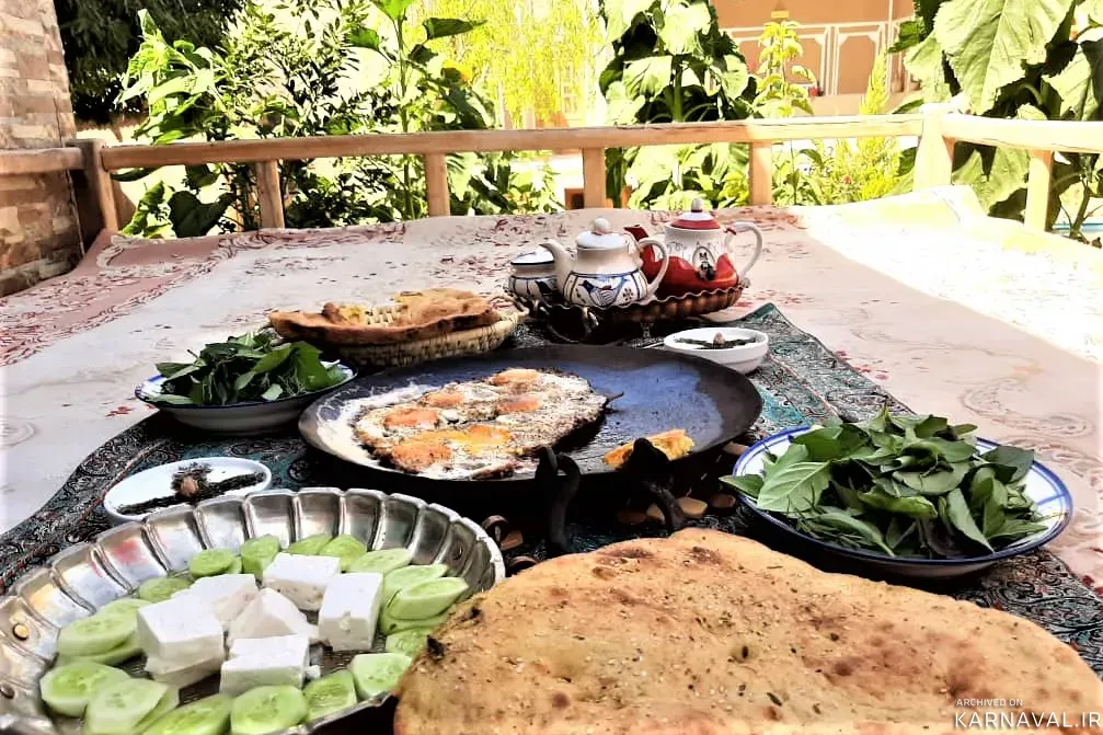 اقامتگاه بوم‌گردی سرای جهانگرد(سه نفره زیرزمین) مهریز