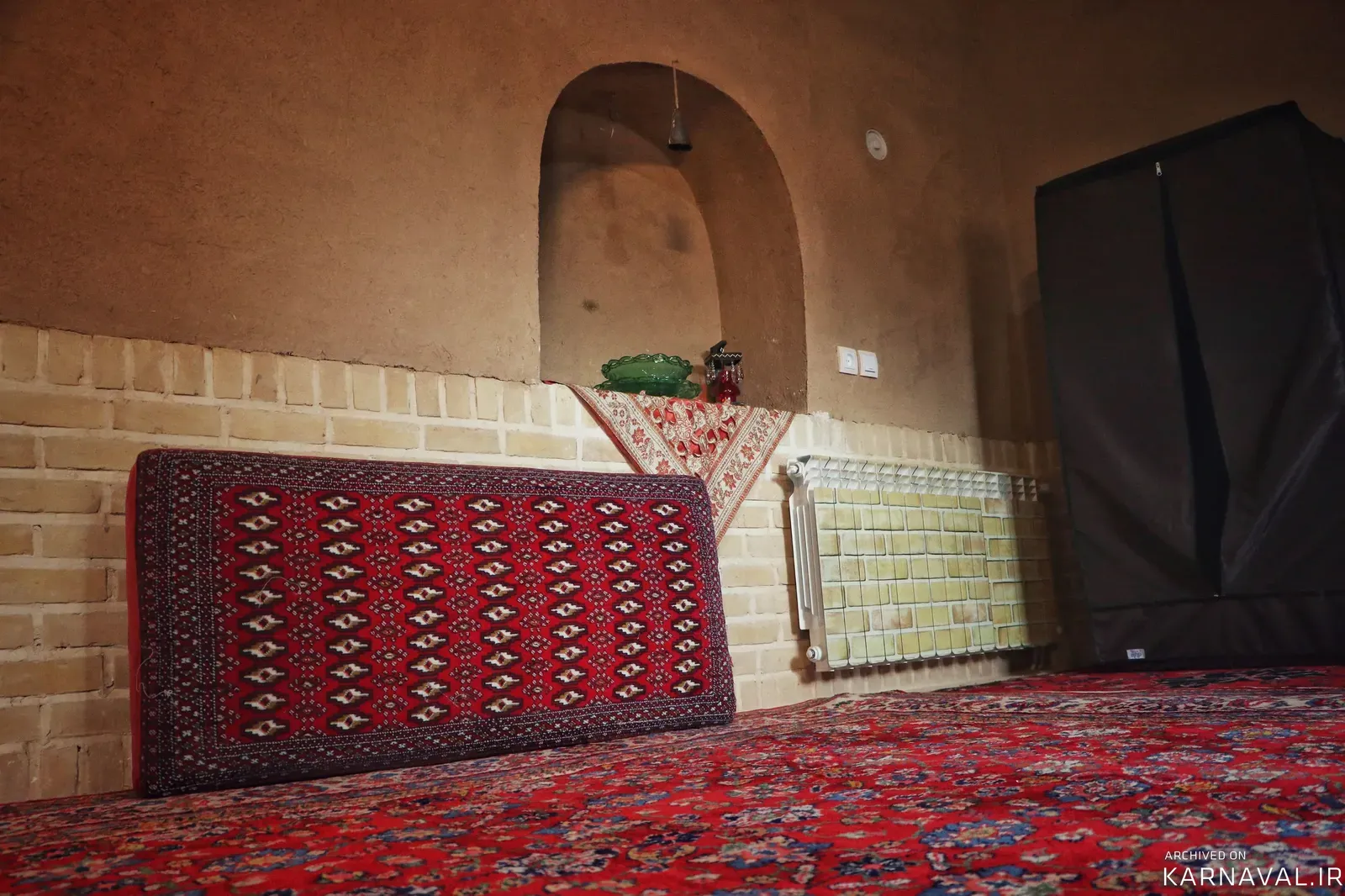 اقامتگاه بوم‌گردی قنات ابراهیم آباد (اتاق خونه قالی) اراک