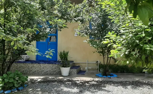 سوییت کلبه آبی سنگر سوییت کلبه آبی سنگر