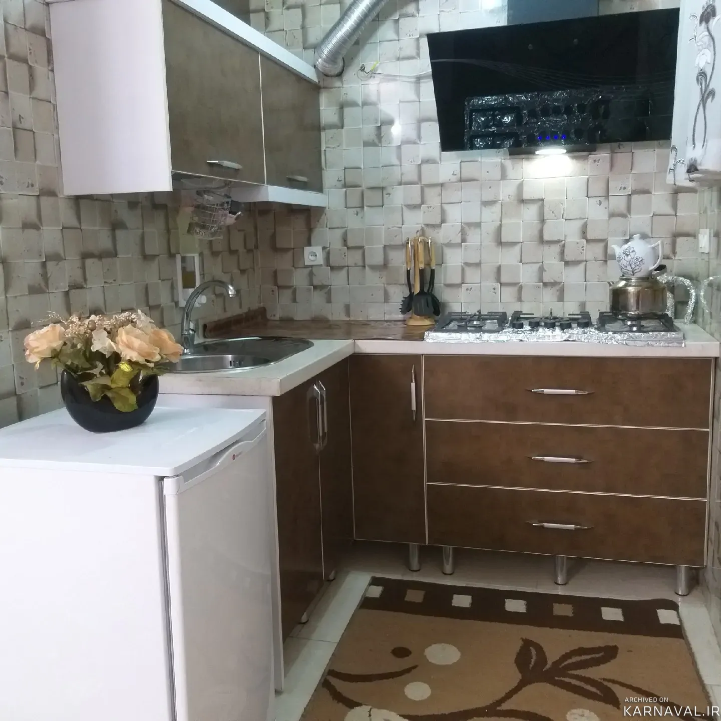 سوییت نقلی (ساحل۴۶) نزدیک خانههای تاریخی کاشان سوییت نقلی (ساحل۴۶) نزدیک خانههای تاریخی کاشان