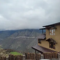 آپارتمان جنگلی سنگسی با ویو جذاب مرزن آباد آپارتمان جنگلی سنگسی با ویو جذاب مرزن آباد