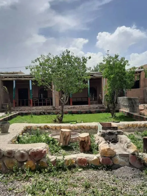 اقامتگاه بومگردی انگوران (اتاق 24 متری) زنجان اقامتگاه بومگردی انگوران (اتاق 24 متری) زنجان