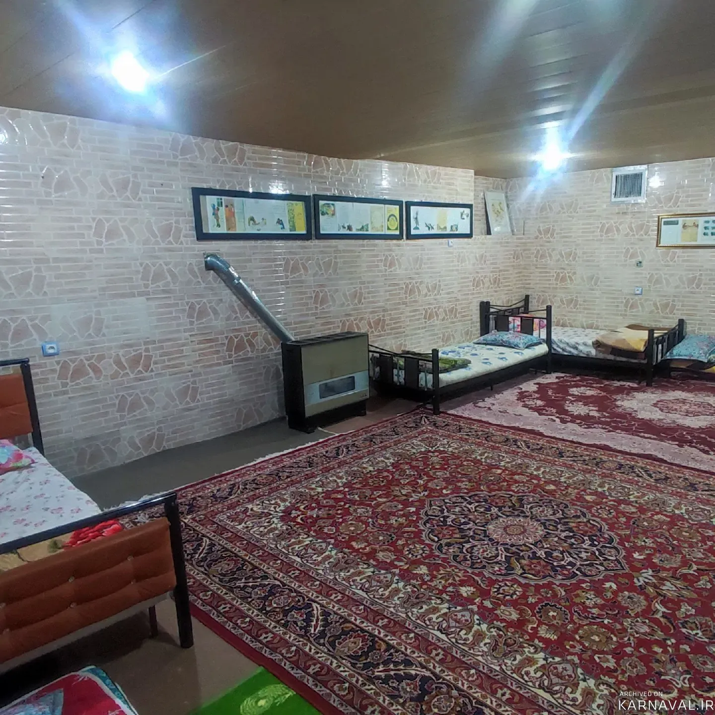 خانه باغ سی سخت  دنا