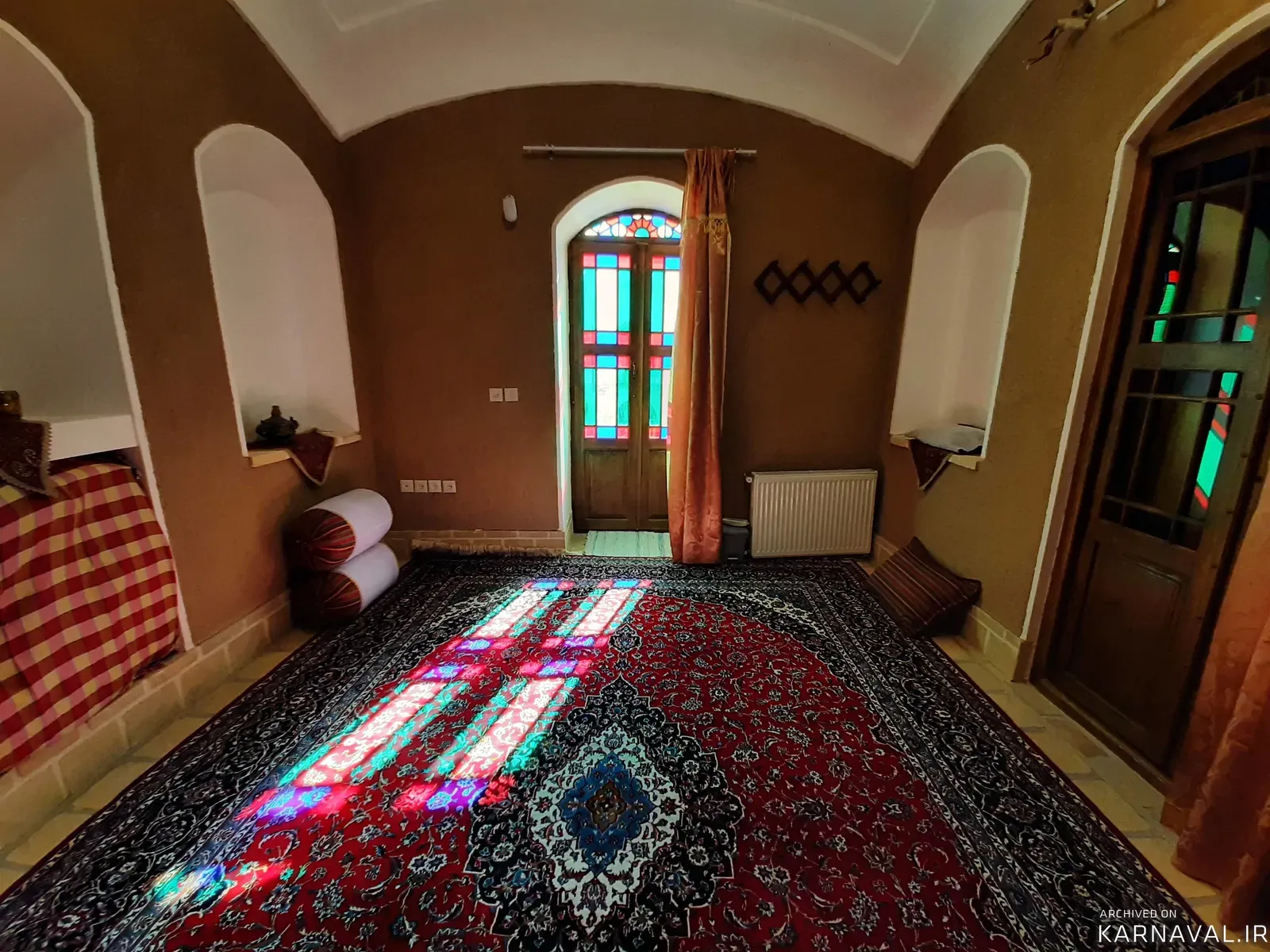 اقامتگاه بوم‌گردی شیرعلی (اتاق شومینه) نطنز