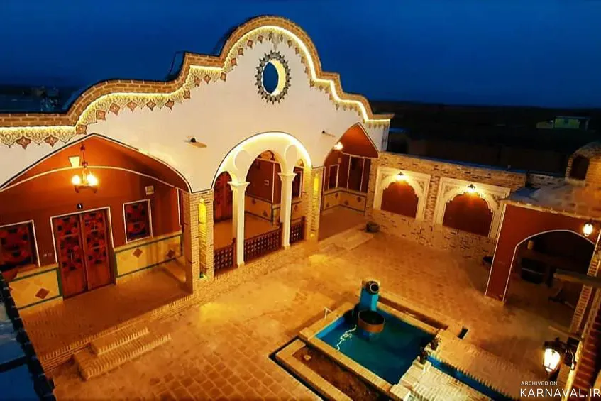 اقامتگاه بوم‌گردی عمارت کهن آران و بیدگل