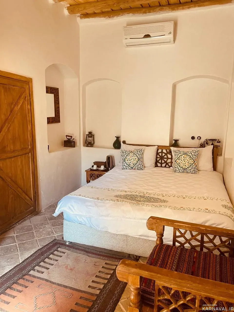 هتل سنتی سنتی ددمان(اتاق سهروردی طبقه بالا) زنجان
