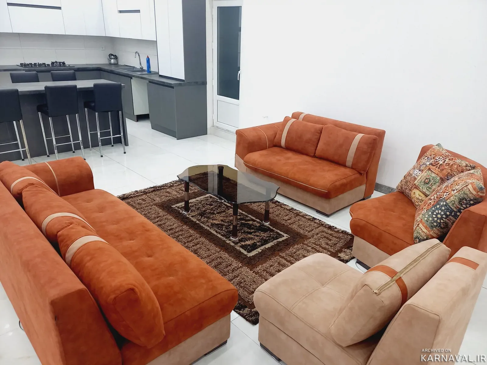 ویلا استخردار ابگرم طاووس کردان