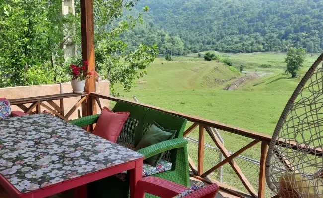 ویلا ماهان و نیکان با جکوزی و فوتبال دستی لفور ویلا ماهان و نیکان با جکوزی و فوتبال دستی لفور