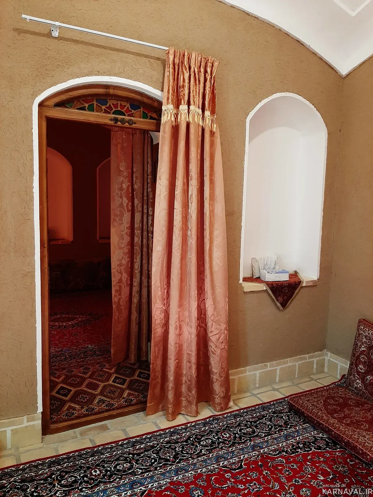 اقامتگاه بوم‌گردی شیرعلی (اتاق شومینه) نطنز