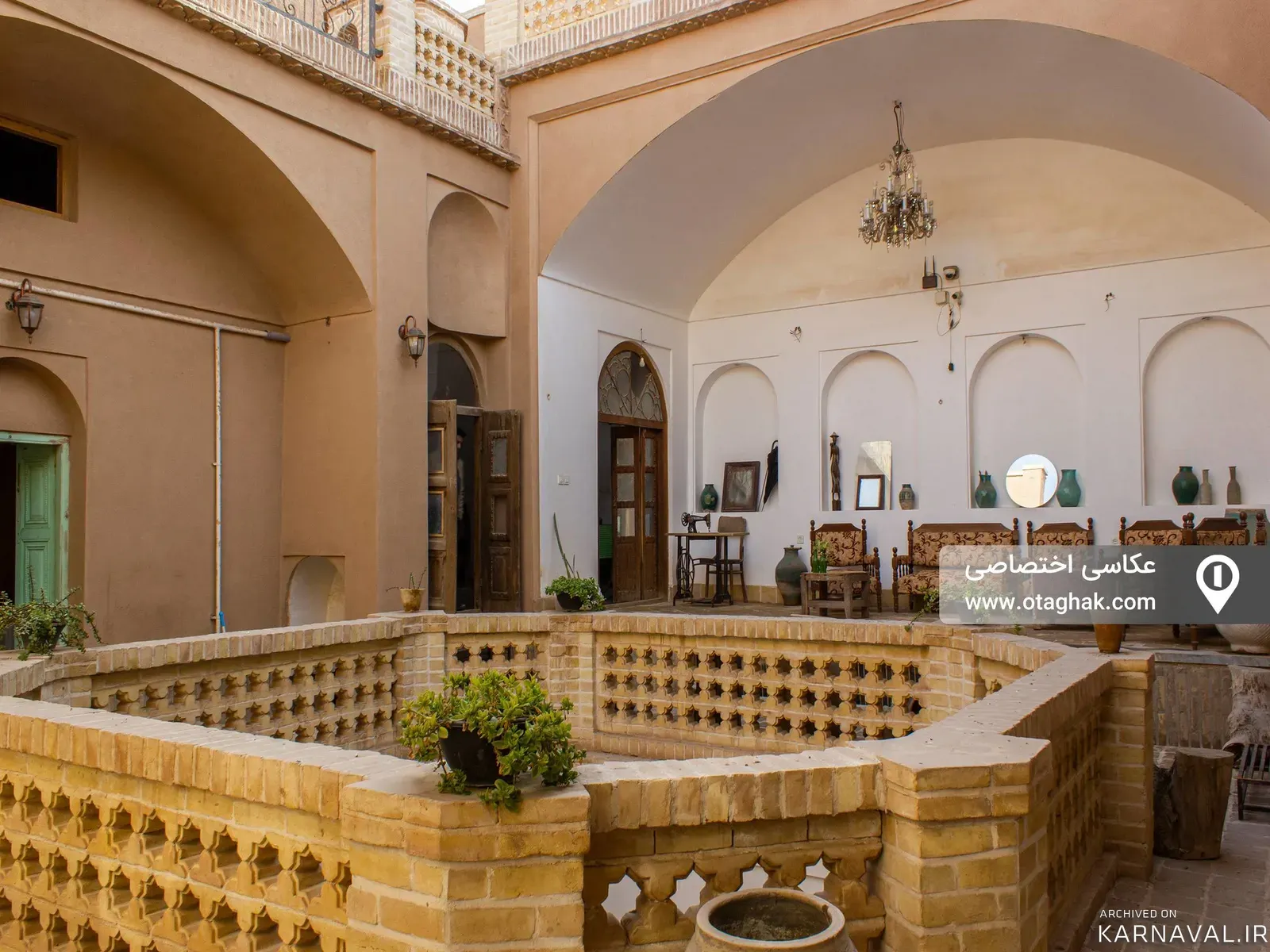 هتل سنتی چهارسوق (واحد کورش) یزد
