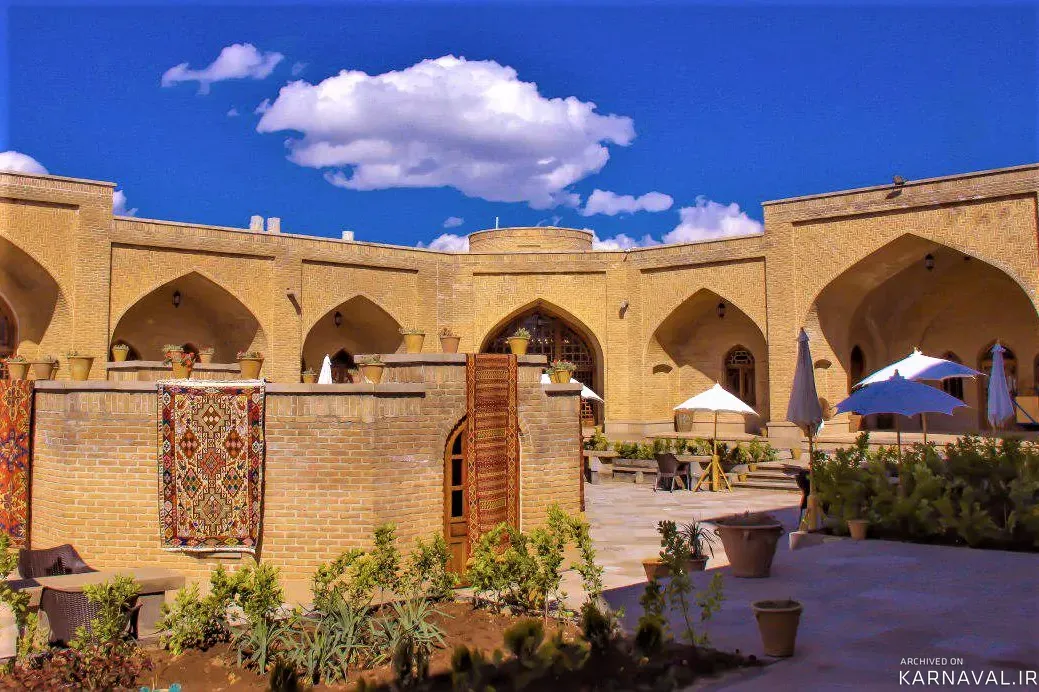 اقامتگاه بوم‌گردی یام (پنج تخته) مرند