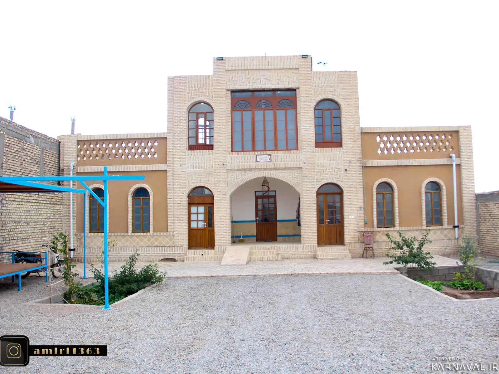 اقامتگاه بومگردی سرای امیربیک (واحد شاه نشین) روستای اسفندیار طبس اقامتگاه بومگردی سرای امیربیک (واحد شاه نشین) روستای اسفندیار طبس