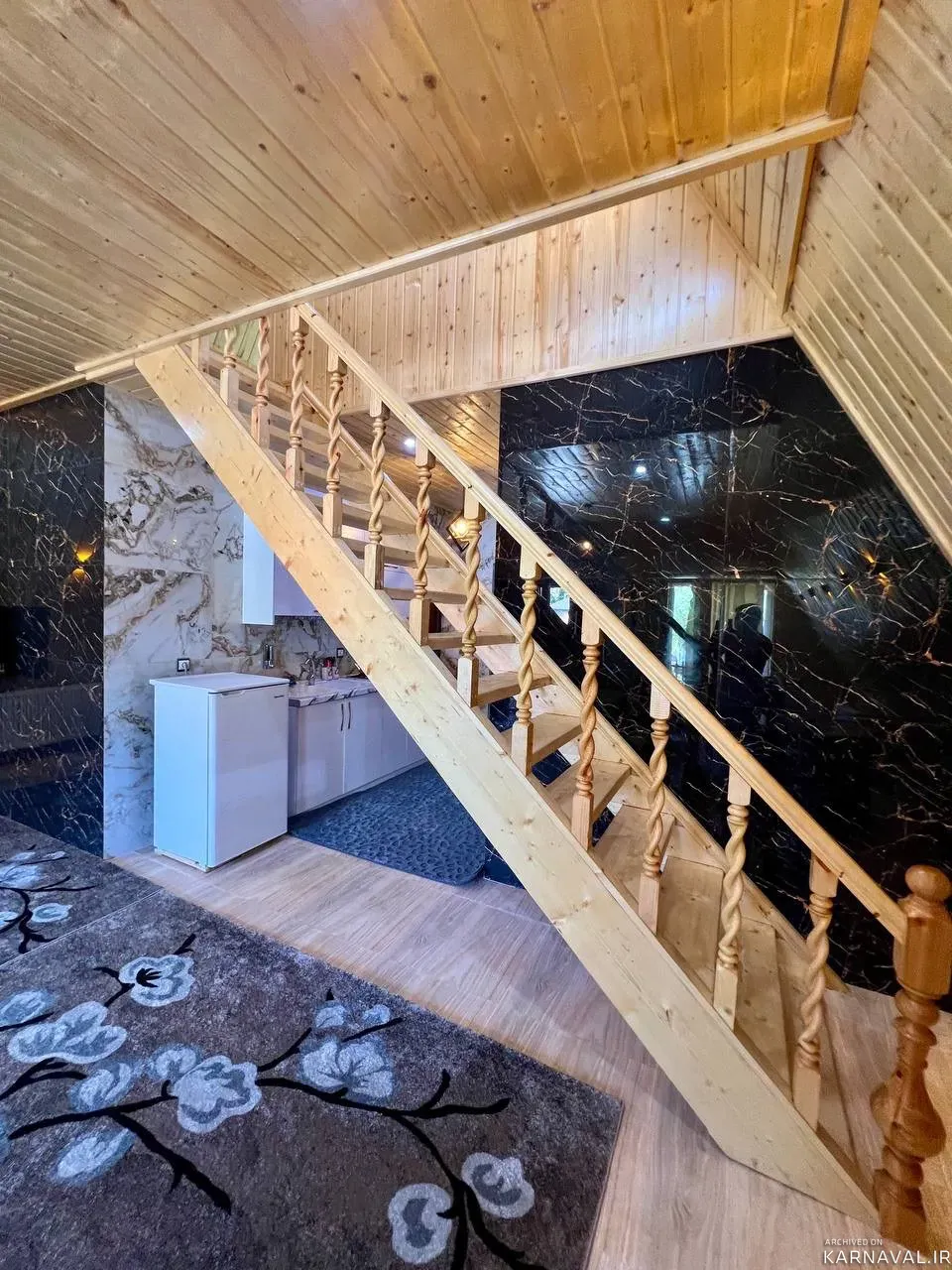 کلبه  سوئیسی استخردار آبگرم سرو با فوتبال دستی اسالم