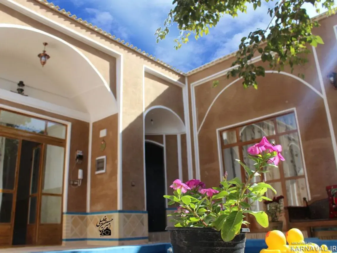 اقامتگاه بومگردی حافظ (اتاق شماره 4) ورزنه اقامتگاه بومگردی حافظ (اتاق شماره 4) ورزنه