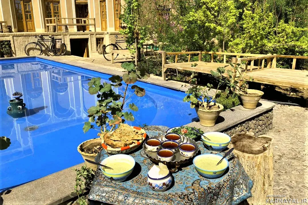 اقامتگاه بوم‌گردی سرای جهانگرد(سه نفره زیرزمین) مهریز
