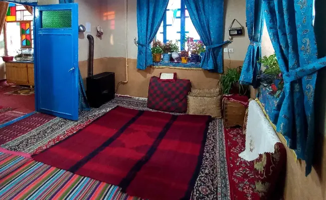 اقامتگاه بومگردی ترلان ( اتاق 2 ) اسدآباد اقامتگاه بومگردی ترلان ( اتاق 2 ) اسدآباد