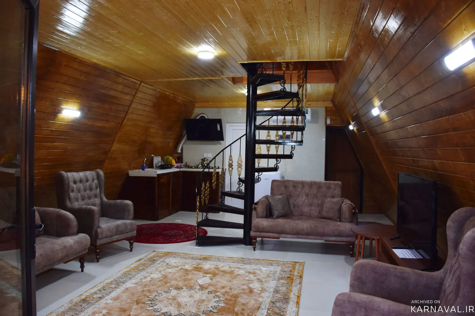کلبه سوئیسی آفتاب سوادکوه