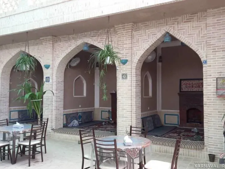 اقامتگاه بومگردی عمارت خان نشین (3 تخته) نائین اقامتگاه بومگردی عمارت خان نشین (3 تخته) نائین