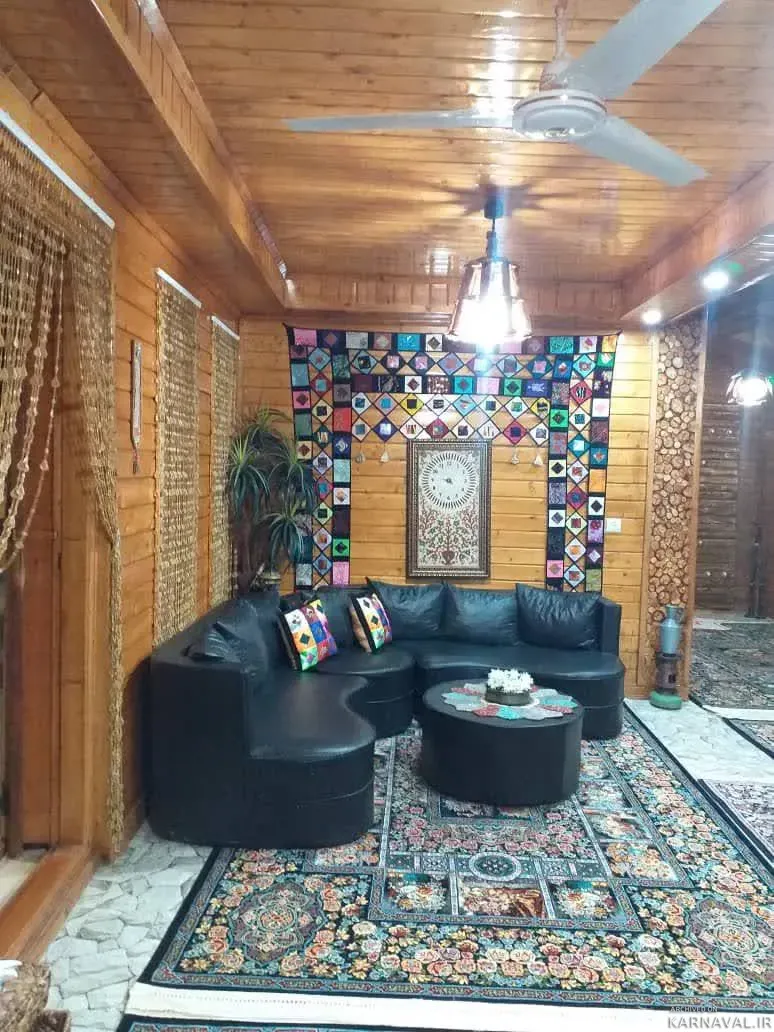 کلبه چوبی گل بابل