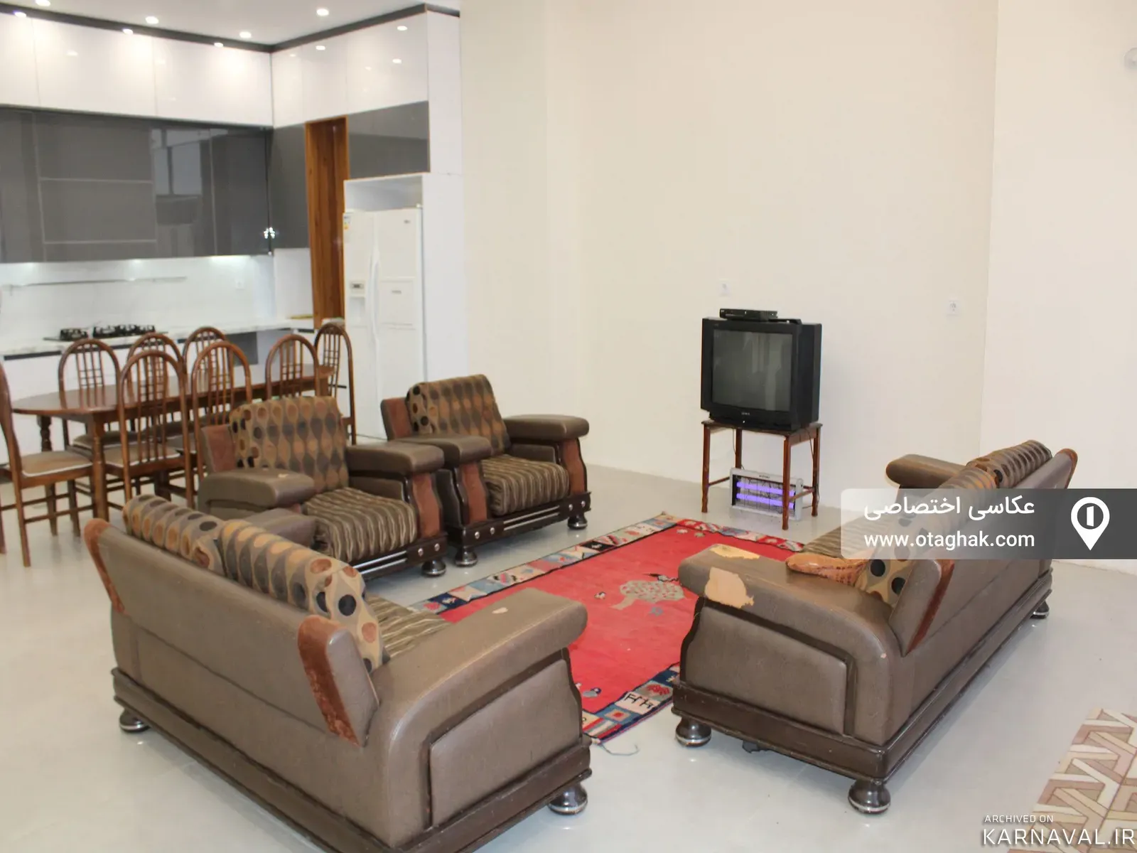 ویلا استخردار آبگرم ستاره رستاک با فوتبال دستی ماهدشت