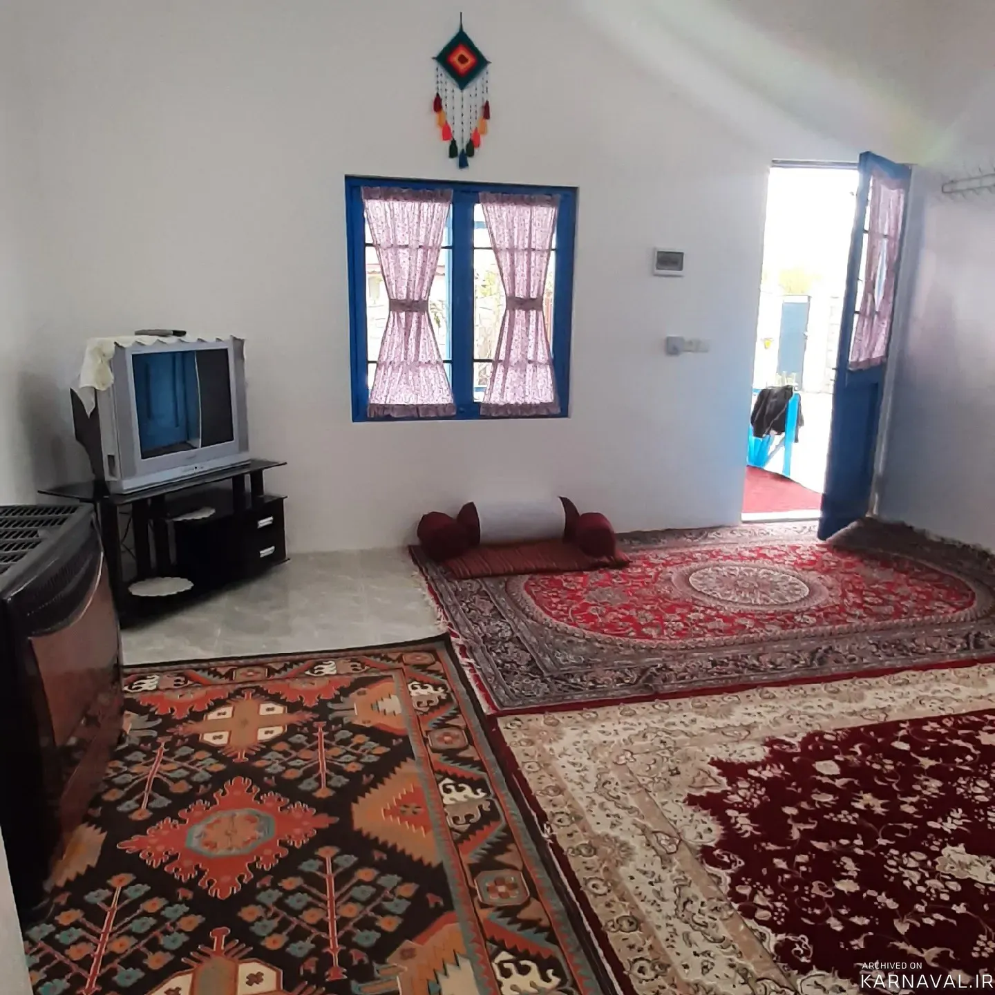 اقامتگاه بومگردی کلبه آبی (گیلماه) سنگر اقامتگاه بومگردی کلبه آبی (گیلماه) سنگر