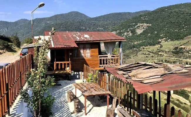 کلبه چوبی تیارا آمل کلبه چوبی تیارا آمل