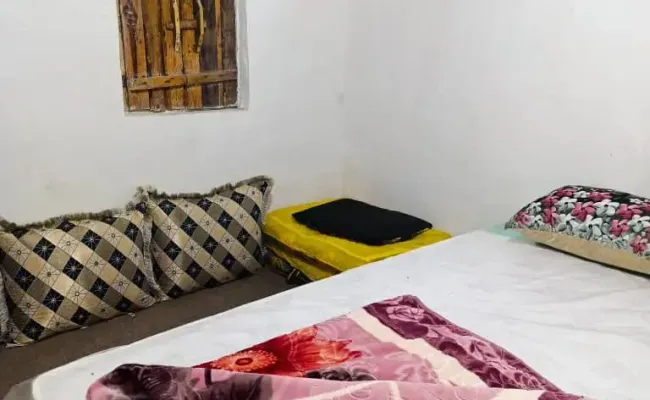 اقامتگاه بومگردی ناخدا علی (واحد گل نرگس) قشم اقامتگاه بومگردی ناخدا علی (واحد گل نرگس) قشم