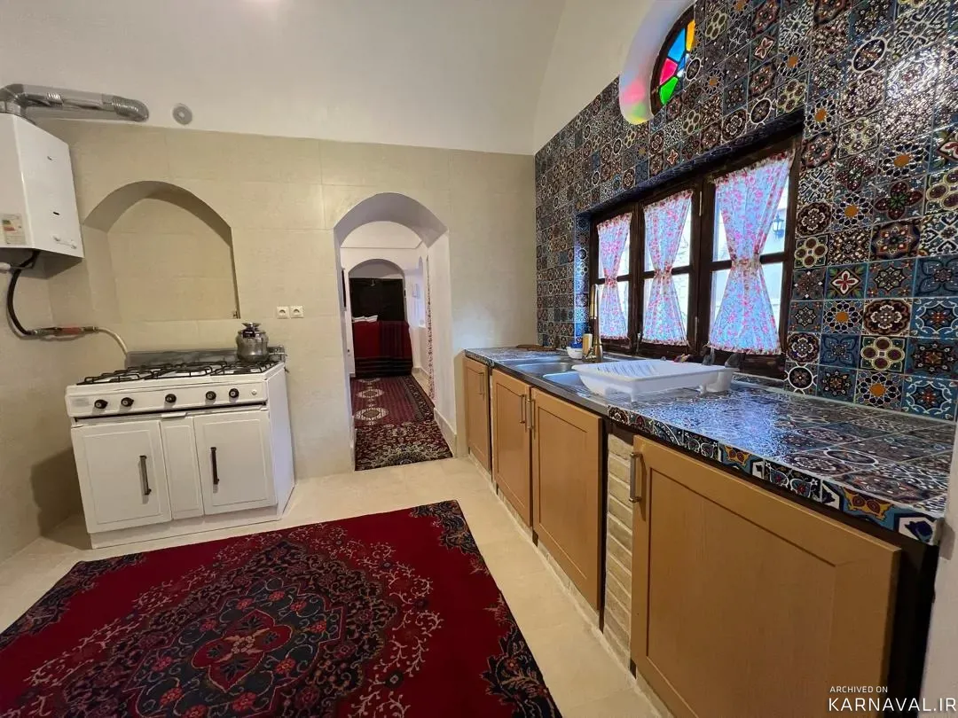 اقامتگاه بومگردی بابابزرگ (پنج دری) شاهین شهر اقامتگاه بومگردی بابابزرگ (پنج دری) شاهین شهر