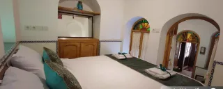 هتل سنتی اشرفیه (دل نواز) شیراز هتل سنتی اشرفیه (دل نواز) شیراز