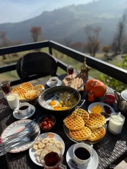 ویلا سوئیسی کاج مرزن آباد ویلا سوئیسی کاج مرزن آباد