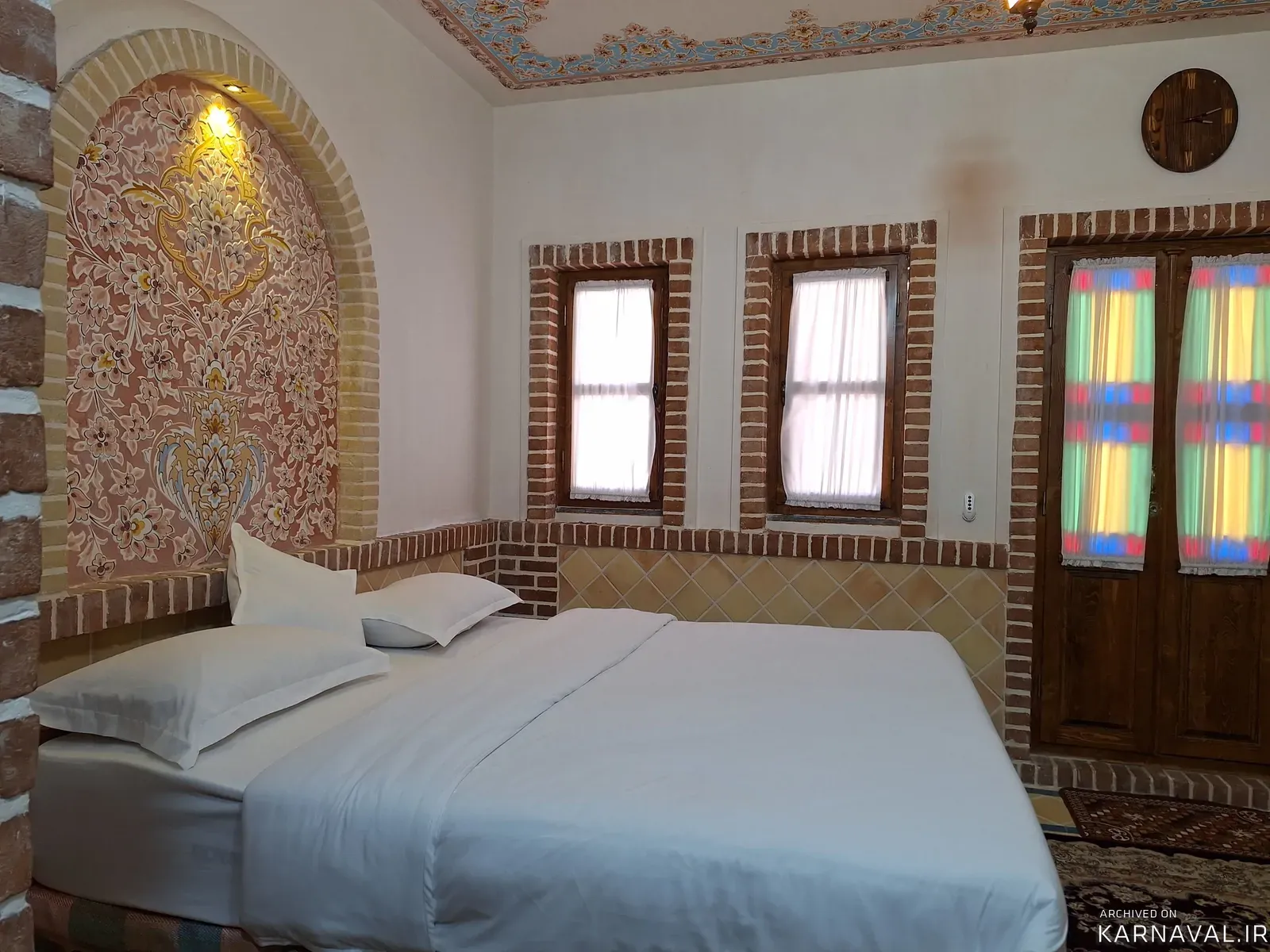 اقامتگاه بوم‌گردی دیاوا (اتاق دبل ۳) با صبحانه رایگان بادرود