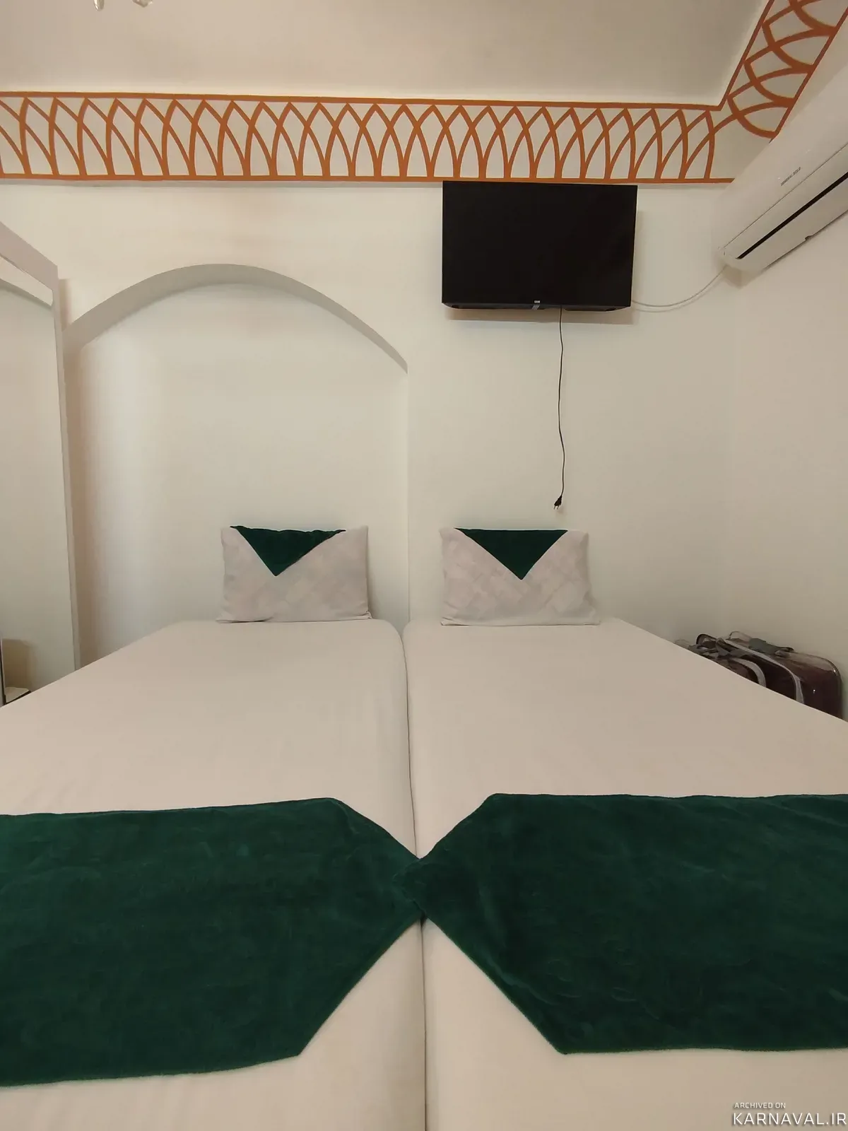 هتل سنتی چهارباغ (۱۰۵) با صبحانه رایگان کاشان هتل سنتی چهارباغ (۱۰۵) با صبحانه رایگان کاشان