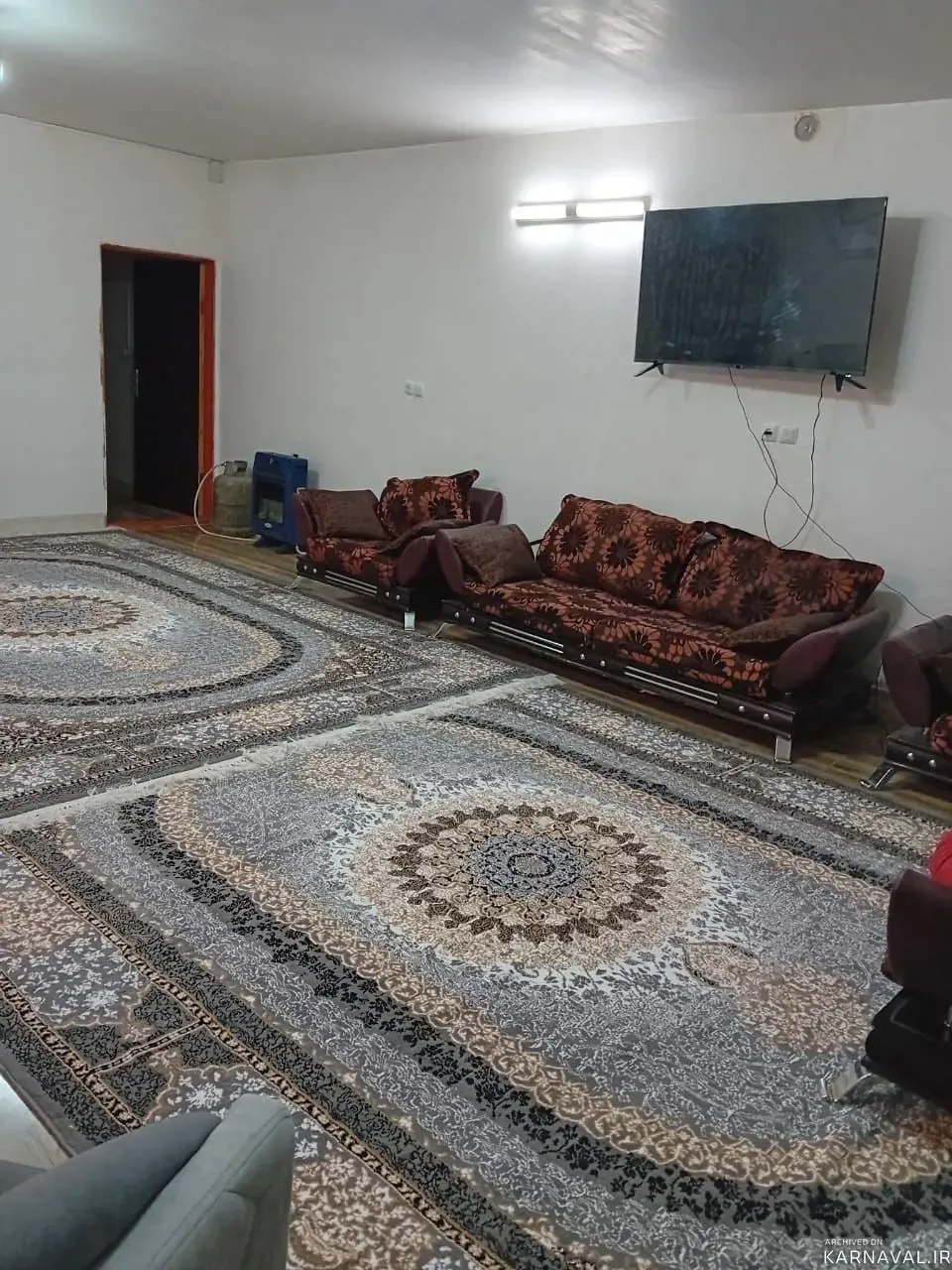 ویلا استخردار آبگرم زرین با جکوزی اصفهان