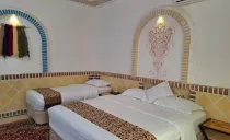 اقامتگاه بومگردی دیاوا (اتاق فرش 1) با صبحانه رایگان نطنز اقامتگاه بومگردی دیاوا (اتاق فرش 1) با صبحانه رایگان نطنز