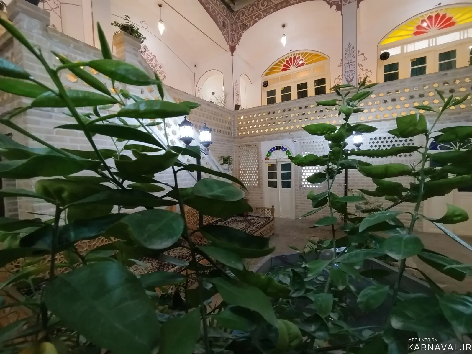 هتل سنتی چهارباغ (۱۰۲) با صبحانه رایگان کاشان هتل سنتی چهارباغ (۱۰۲) با صبحانه رایگان کاشان