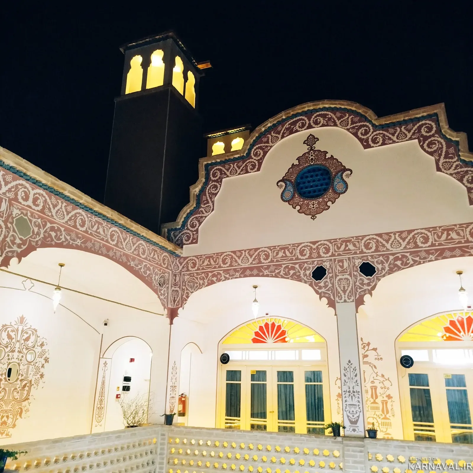 هتل سنتی چهارباغ (۱۰۳) با صبحانه رایگان کاشان