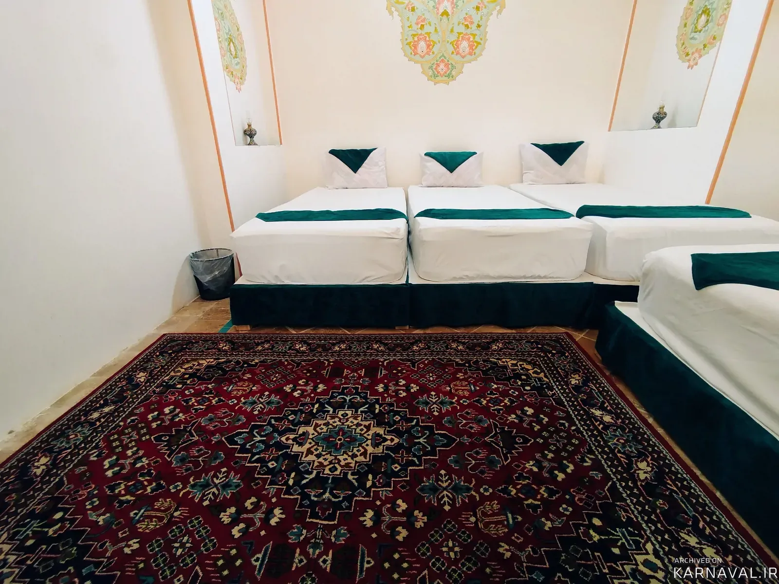 هتل سنتی چهارباغ (۱۰۳) با صبحانه رایگان کاشان
