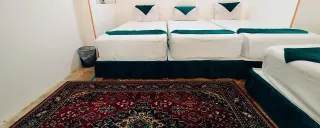 هتل سنتی چهارباغ (۱۰۳) با صبحانه رایگان کاشان هتل سنتی چهارباغ (۱۰۳) با صبحانه رایگان کاشان