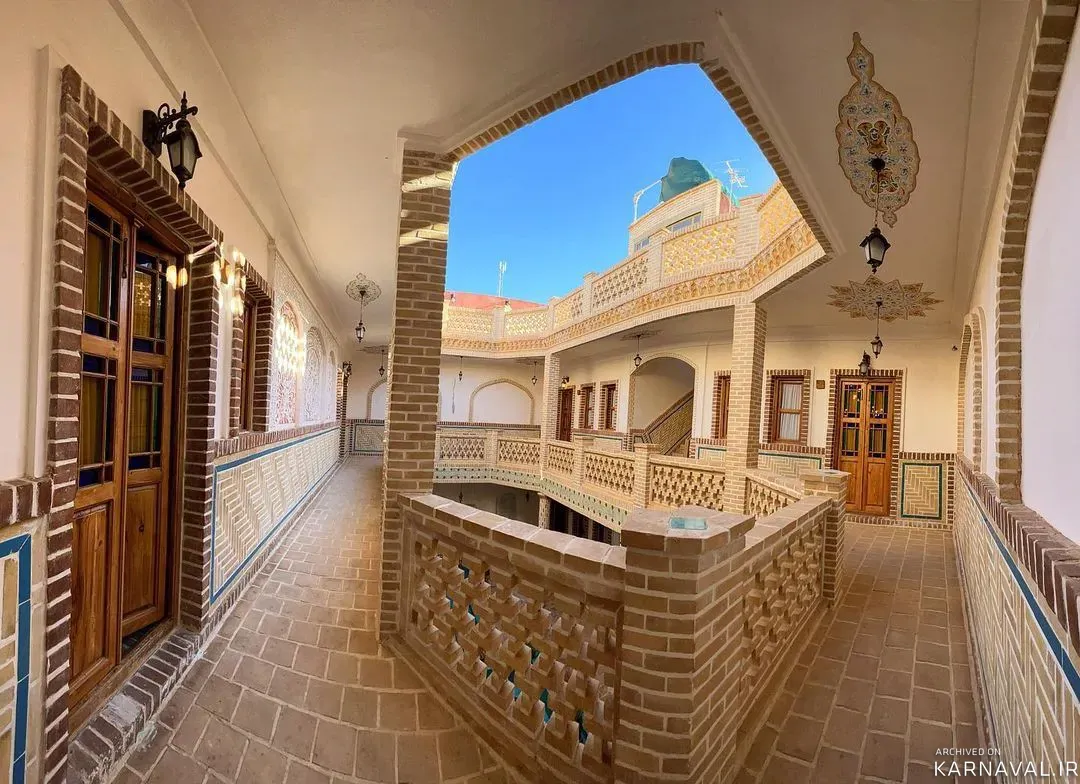 اقامتگاه بوم‌گردی دیاوا (اتاق دبل حوضخانه ۶) با صبحانه رایگان بادرود