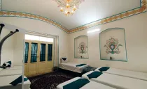 هتل سنتی چهارباغ (۱۰۲) با صبحانه رایگان کاشان هتل سنتی چهارباغ (۱۰۲) با صبحانه رایگان کاشان