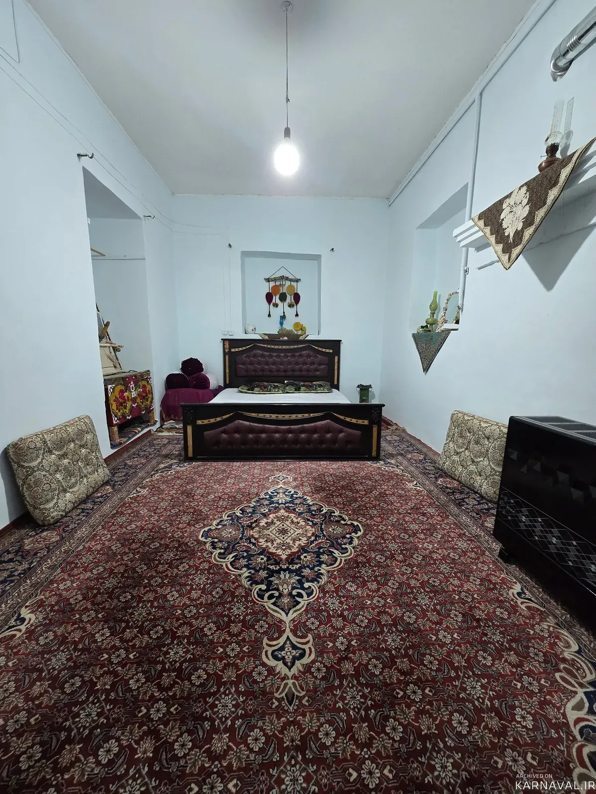 اقامتگاه بومگردی خونه ایوونی (اتاق قالی) اقلید اقامتگاه بومگردی خونه ایوونی (اتاق قالی) اقلید