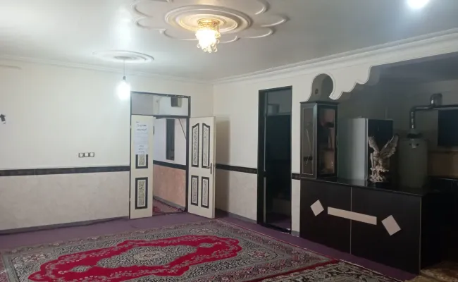 خانه زمانی نزدیک به غار علیصدر علی صدر خانه زمانی نزدیک به غار علیصدر علی صدر