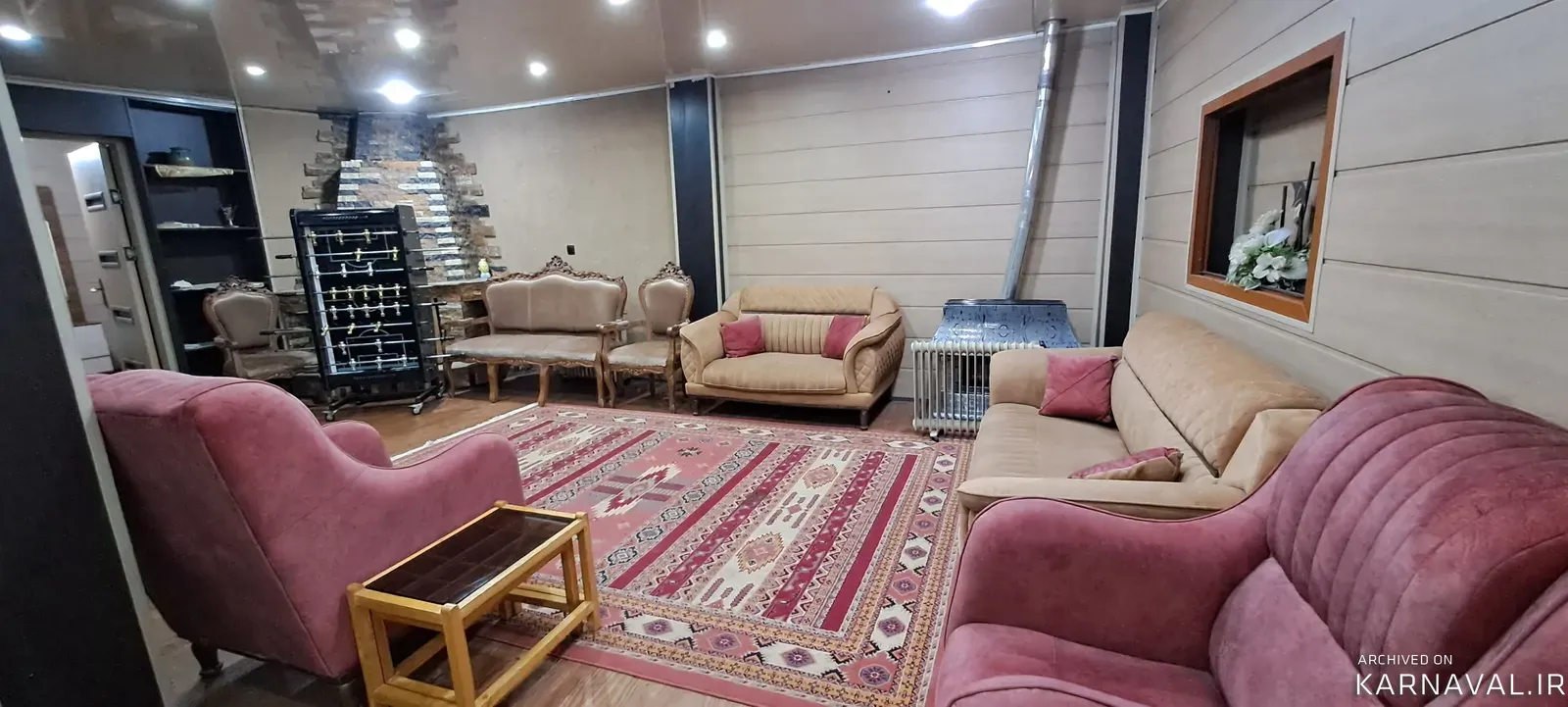 ویلا استخردار آبسرد صالحی باغ بهادران