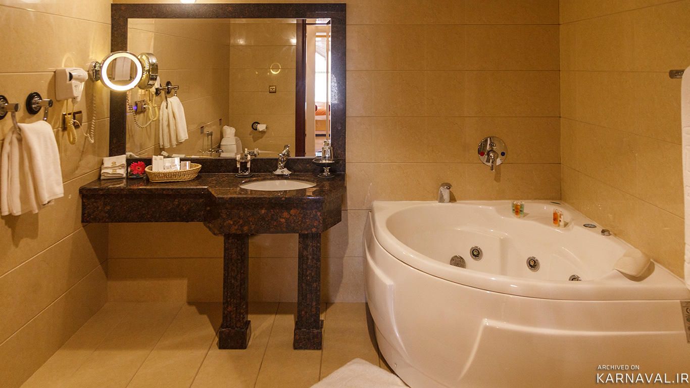 هتل اسپیناس بلوار تهران هتل اسپیناس بلوار تهران